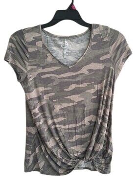 24/7 By Maurices Camo Twist-Hem V-Neck Top - Olive/Khaki Size S